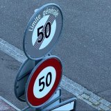 A Martigny, ce panneau de circulation sème le doute.